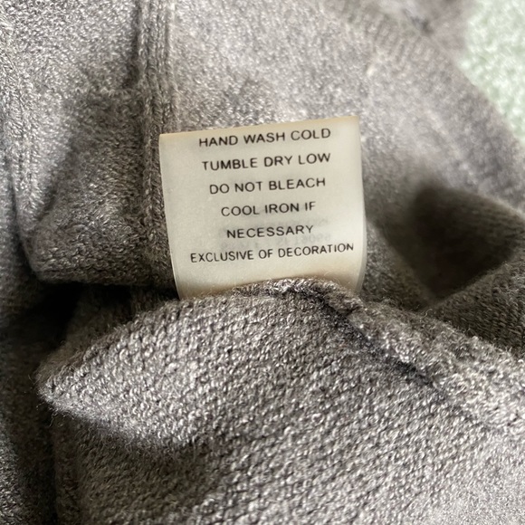 Market & Spruce Sweater - Picture 6 of 7